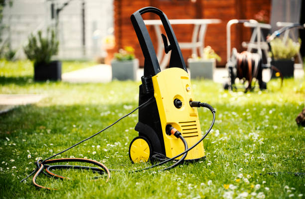 Best Pool Deck Cleaning  in Kdeer, IL